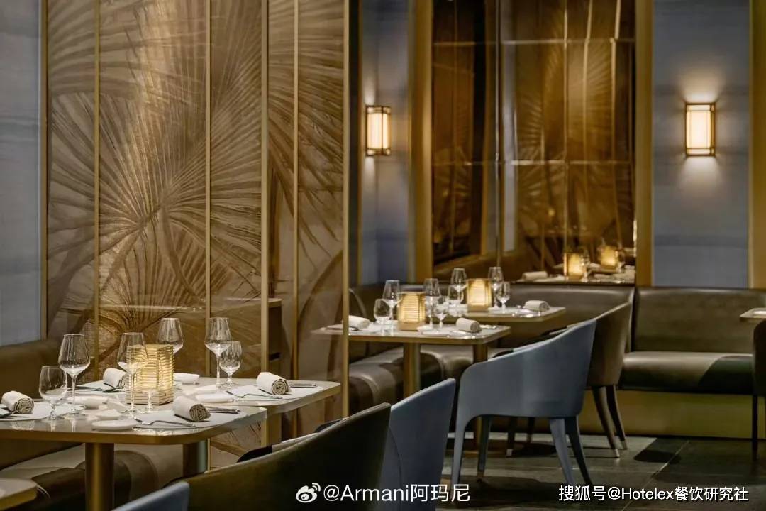 辣烫店；瑞幸咖啡获2025年度国际美味奖三项大奖麻将胡了免费试玩喜茶暂停加盟申请；海底捞开起了麻(图1)